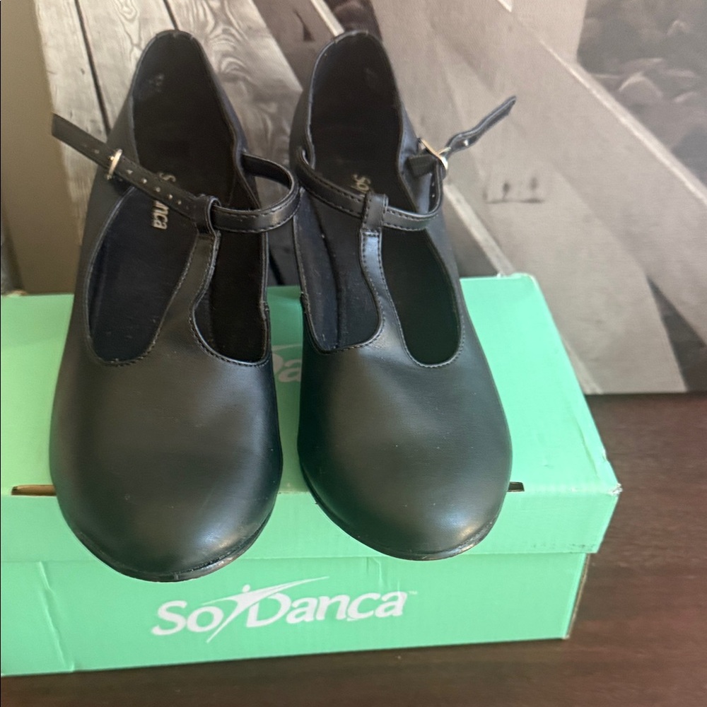 So Danca Women's Black T-Strap Shoes